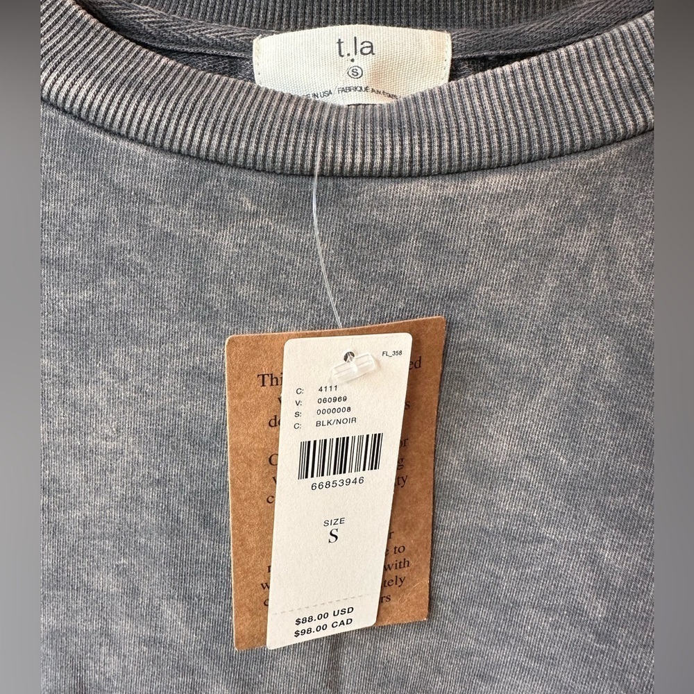 T.la NWT Long Sleeve Sweatshirt Size Small - Picture 3 of 6